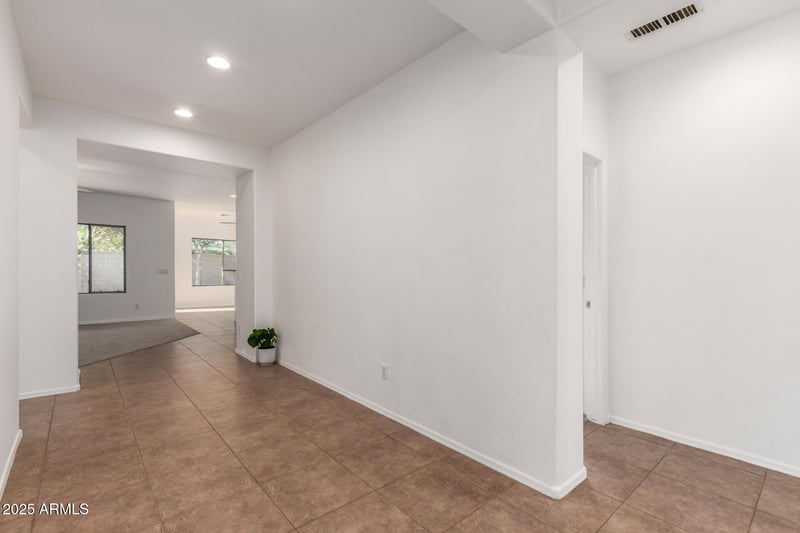 15674 Mackenzie Dr, Goodyear, AZ 85395