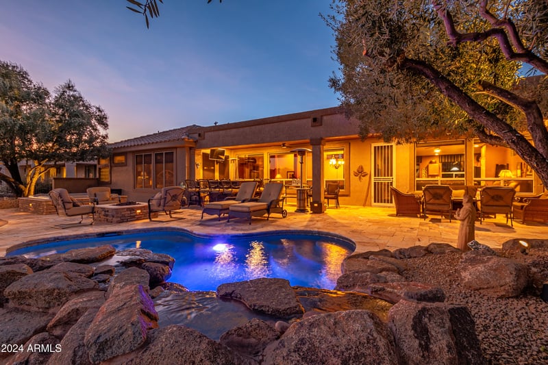 15675 W Echowood Ct, Surprise, AZ 85374