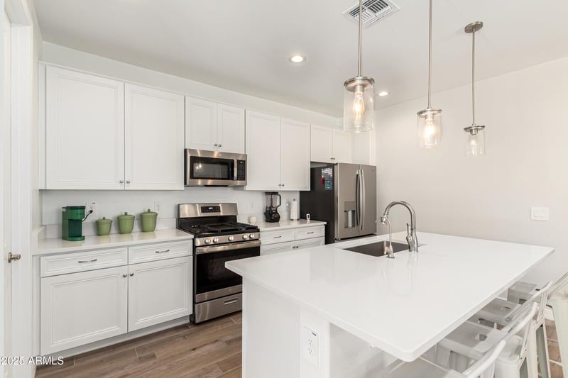 15687 Monroe St, Goodyear, AZ 85338