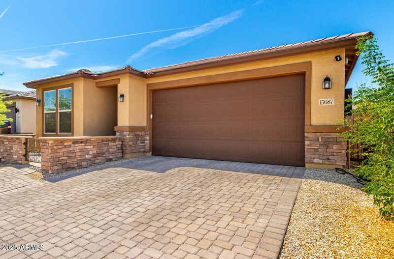 15687 Monroe St, Goodyear, AZ 85338