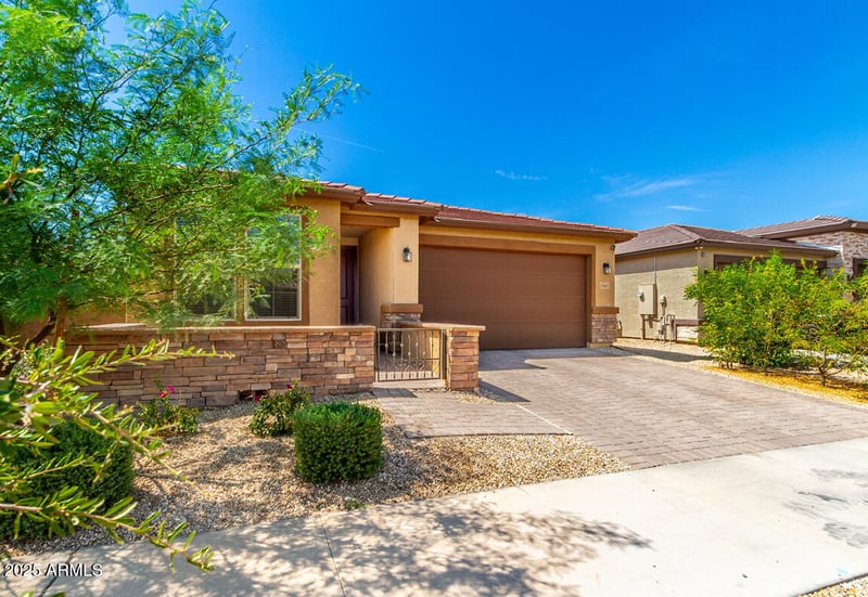 15687 Monroe St, Goodyear, AZ 85338