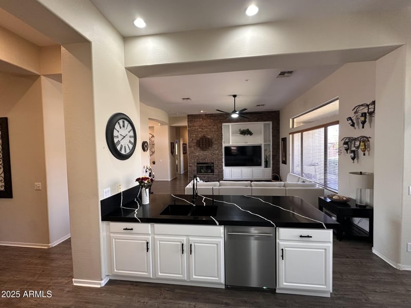 1569 Laurel Greens Ct, Phoenix, AZ 85086