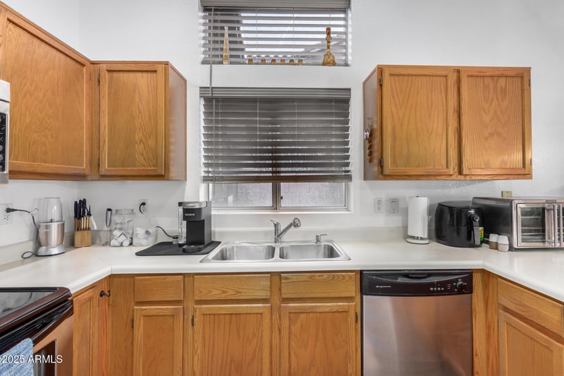 1569 Princeton Ave, Gilbert, AZ 85234