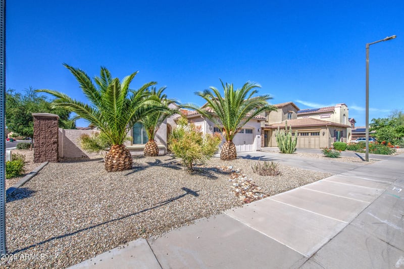 15694 Mackenzie Dr, Goodyear, AZ 85395