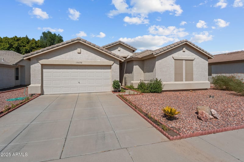 15698 162nd Ln, Surprise, AZ 85374