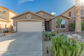 157 Saddle Way, San Tan Valley, AZ 85143