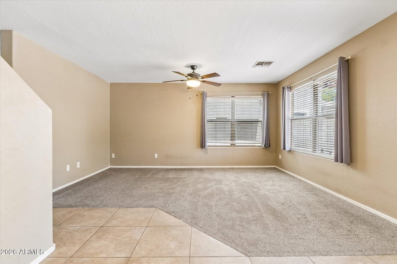 157 Desert Vista Trl, San Tan Valley, AZ 85143