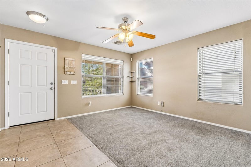 157 Desert Vista Trl, San Tan Valley, AZ 85143