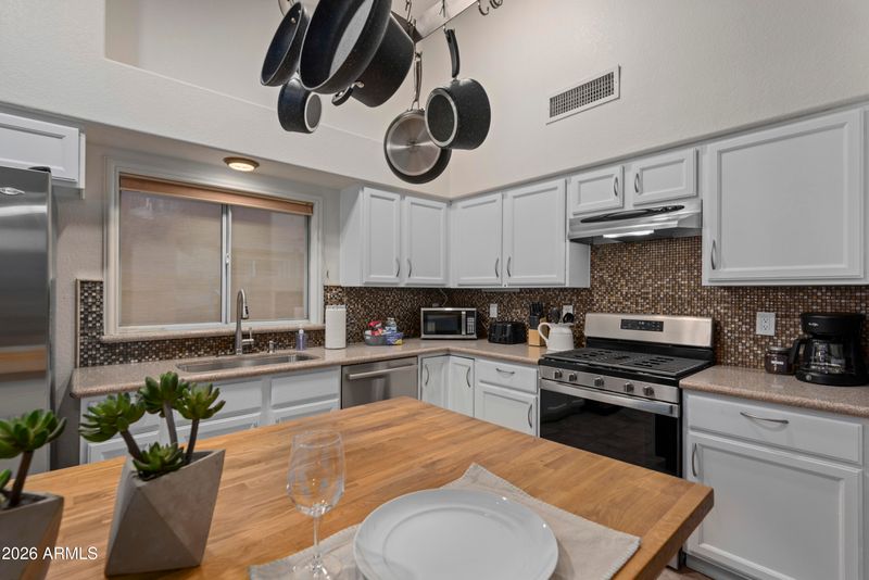 1570 E San Tan St, Chandler, AZ 85225