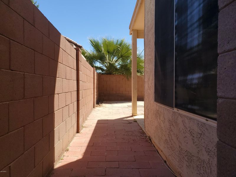 15704 N 33rd Pl, Phoenix, AZ 85032
