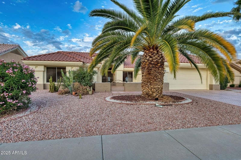 15704 Sentinel Dr, Sun City West, AZ 85375