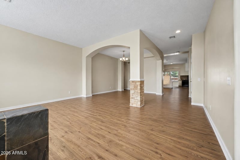 1571 E Stirrup Ct, Gilbert, AZ 85296