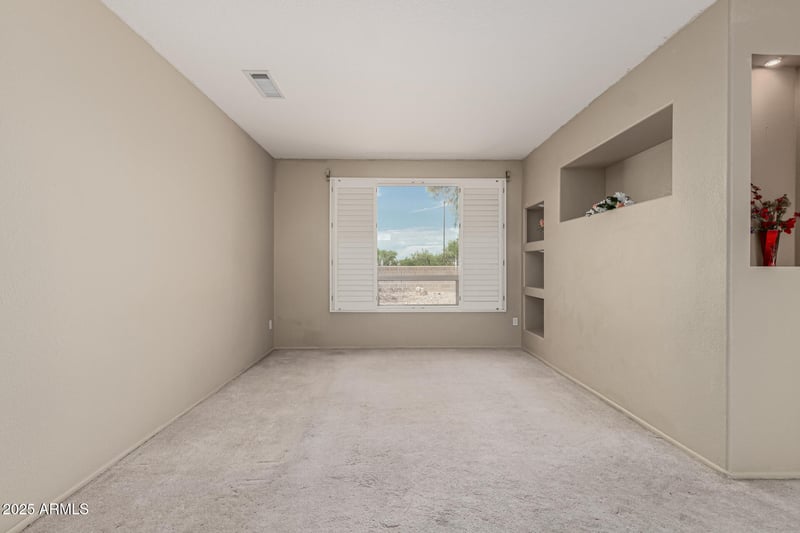 15712 Eucalyptus Ct, Surprise, AZ 85374