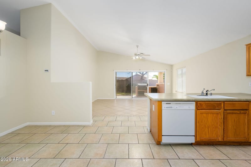 15713 160th Ave, Surprise, AZ 85374