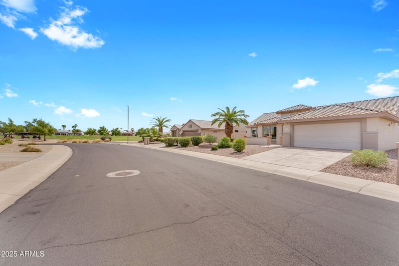 15713 Star View Ln, Surprise, AZ 85374