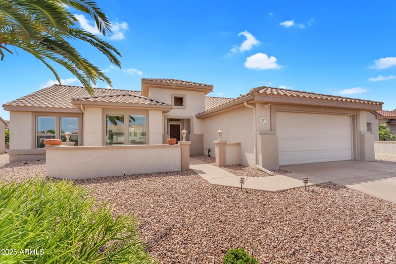 15713 Star View Ln, Surprise, AZ 85374
