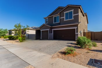 15715 Adams St, Goodyear, AZ 85338