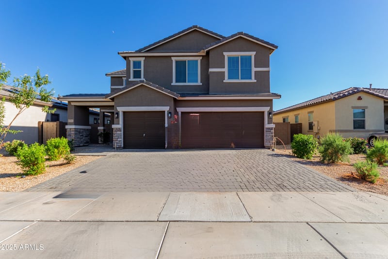 15715 Adams St, Goodyear, AZ 85338