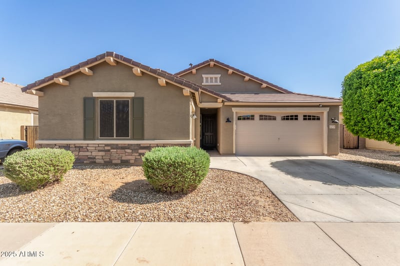 15719 Laurel Ln, Surprise, AZ 85379