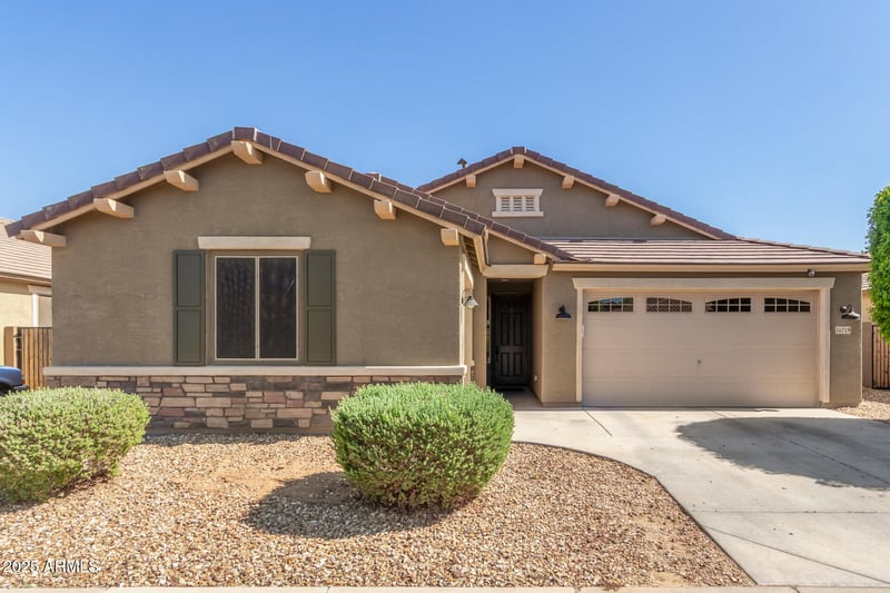 15719 Laurel Ln, Surprise, AZ 85379