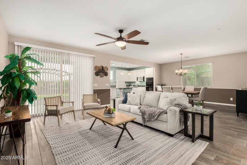 15719 Laurel Ln, Surprise, AZ 85379