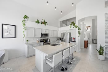 1572 Black Diamond Dr, Gilbert, AZ 85296