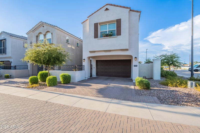 1572 Dublin St, Gilbert, AZ 85295