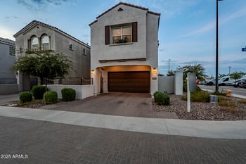 1572 Dublin St, Gilbert, AZ 85295