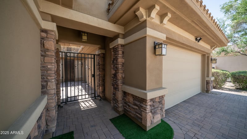 15727 Sheridan St, Goodyear, AZ 85395