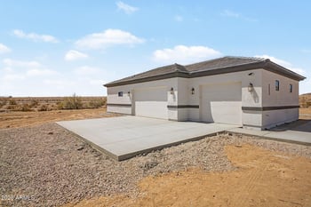 15728 Montgomery Rd, Peoria, AZ 85383