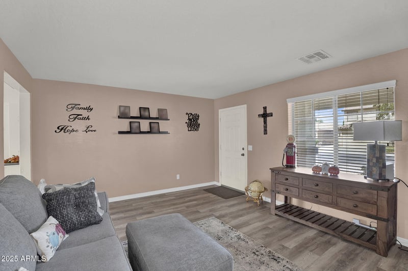 1575 Anastasia St, San Tan Valley, AZ 85140