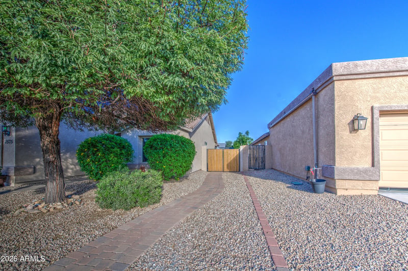 1575 S Apache Dr, Apache Junction, AZ 85120