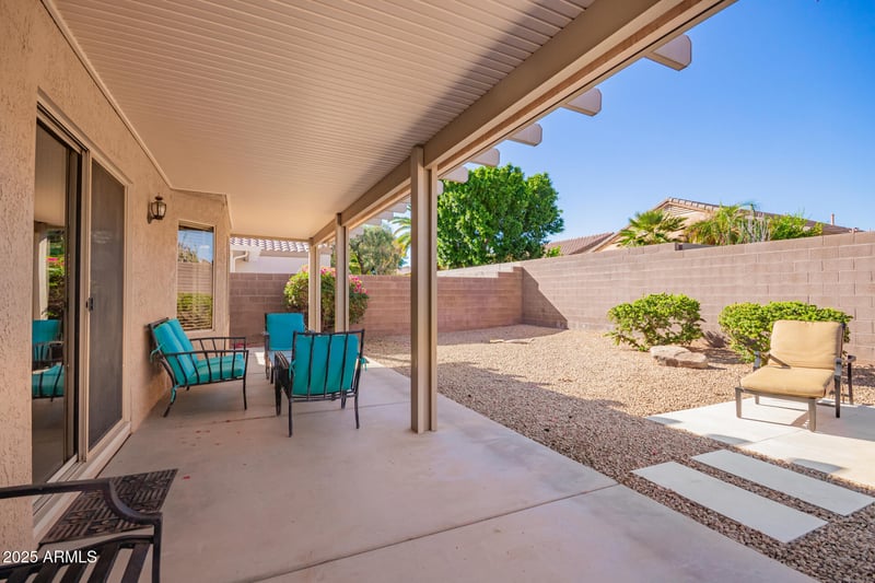 15750 Arrowhead Dr, Surprise, AZ 85374