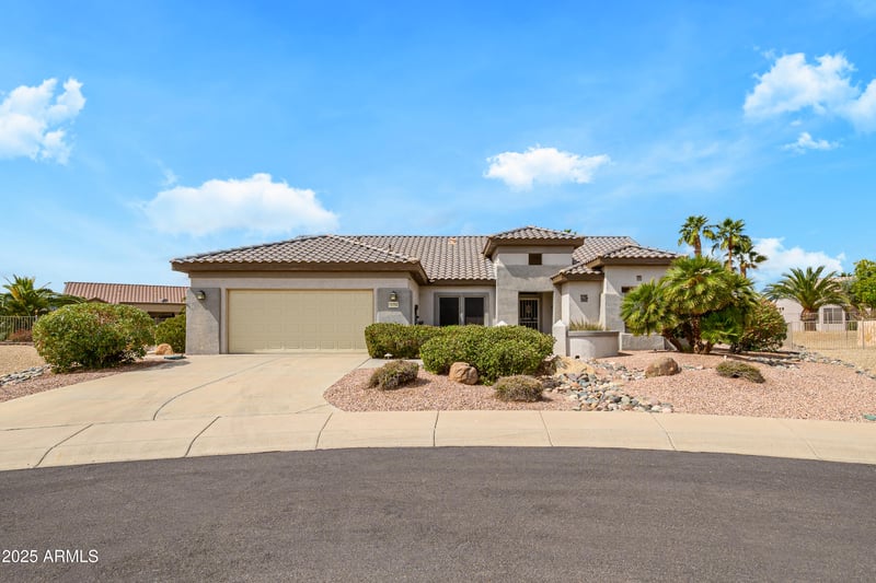 15750 Linksview Dr, Surprise, AZ 85374