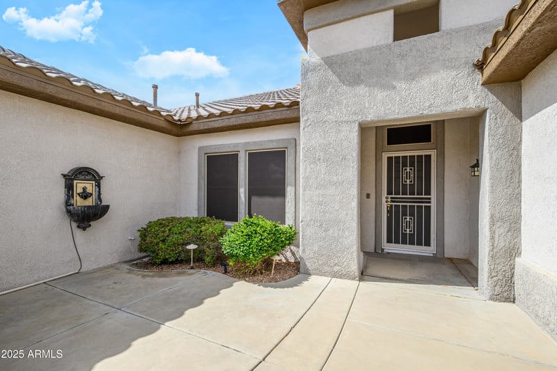 15750 Linksview Dr, Surprise, AZ 85374
