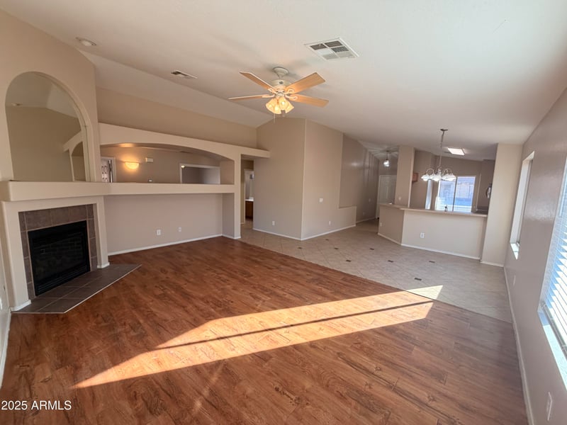 15752 Yavapai St, Goodyear, AZ 85338