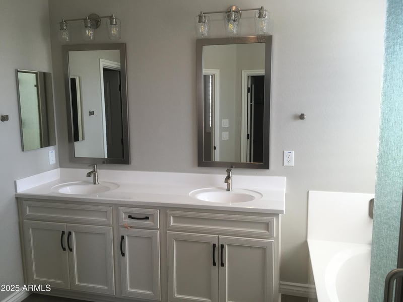 15757 Georgia Dr, Surprise, AZ 85379