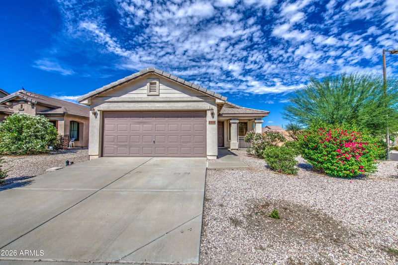 1576 W Appaloosa Way, San Tan Valley, AZ 85144