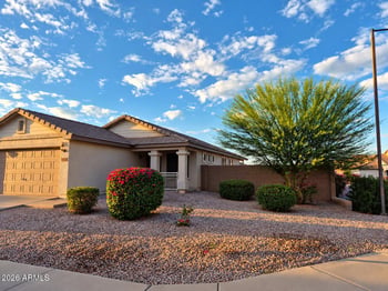 1576 W Appaloosa Way, San Tan Valley, AZ 85144