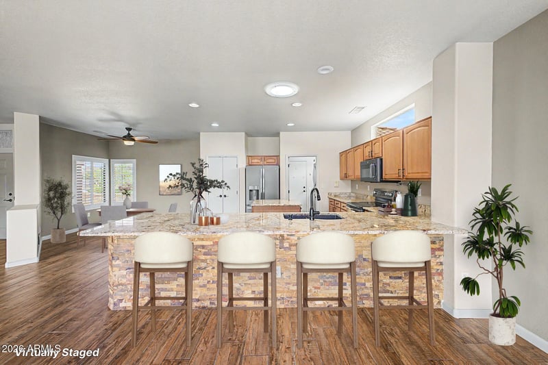15764 Spring Tree Way, Surprise, AZ 85374