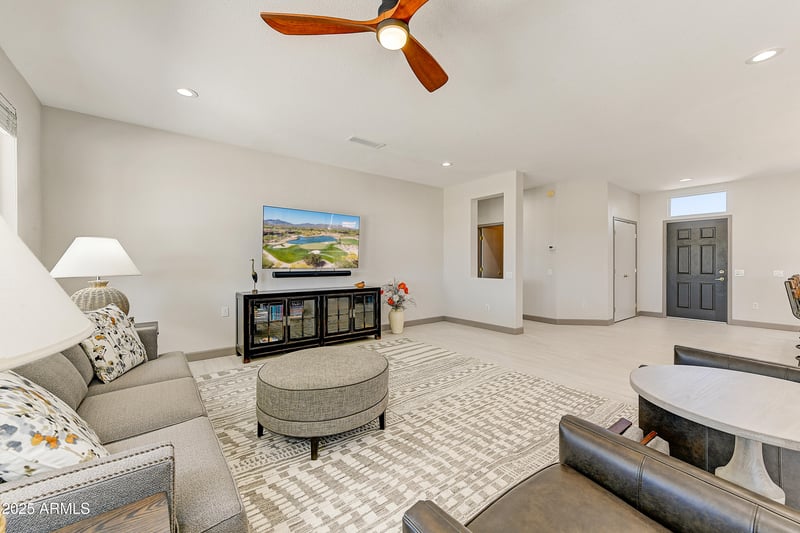 15766 Grand Point Ln, Surprise, AZ 85374