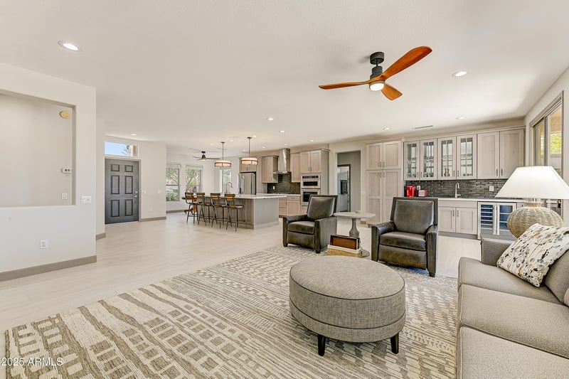15766 Grand Point Ln, Surprise, AZ 85374