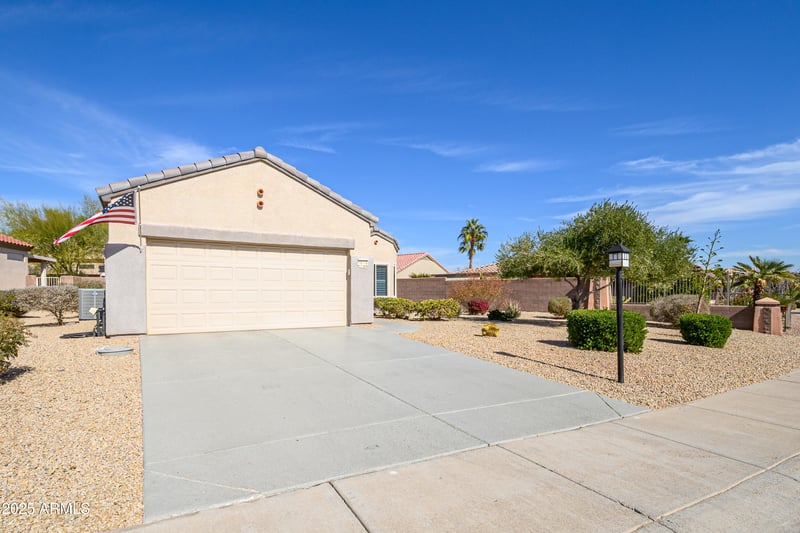 15770 Remington Dr, Surprise, AZ 85374