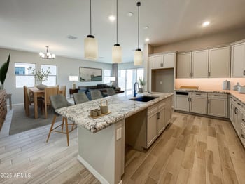 15776 Mariposa Grande --, Surprise, AZ 85387