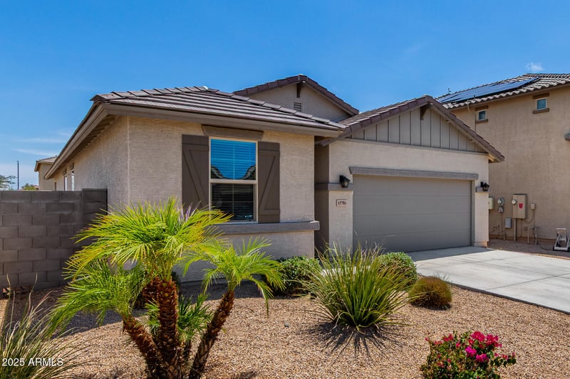 15781 Mauna Loa Ln, Surprise, AZ 85379