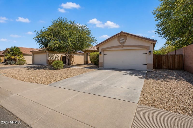 15781 W Watson Ln, Surprise, AZ 85379