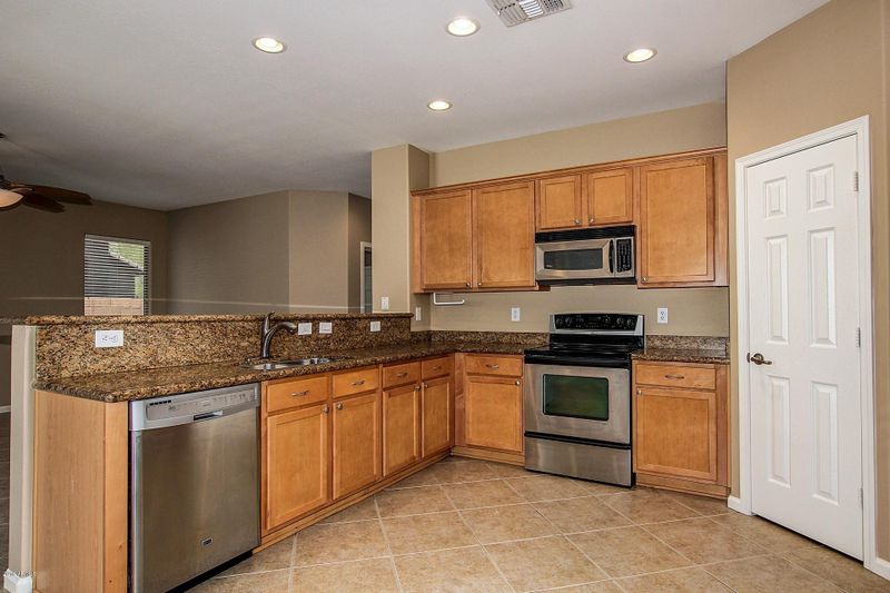 1579 E Cassia Ct, Gilbert, AZ 85298