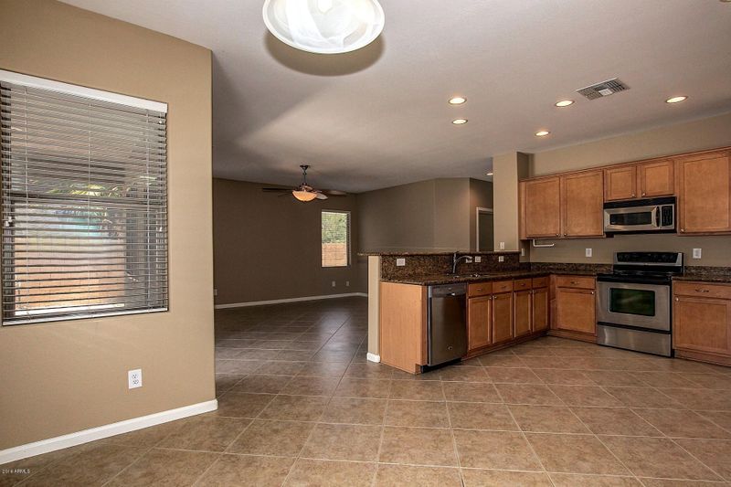 1579 E Cassia Ct, Gilbert, AZ 85298