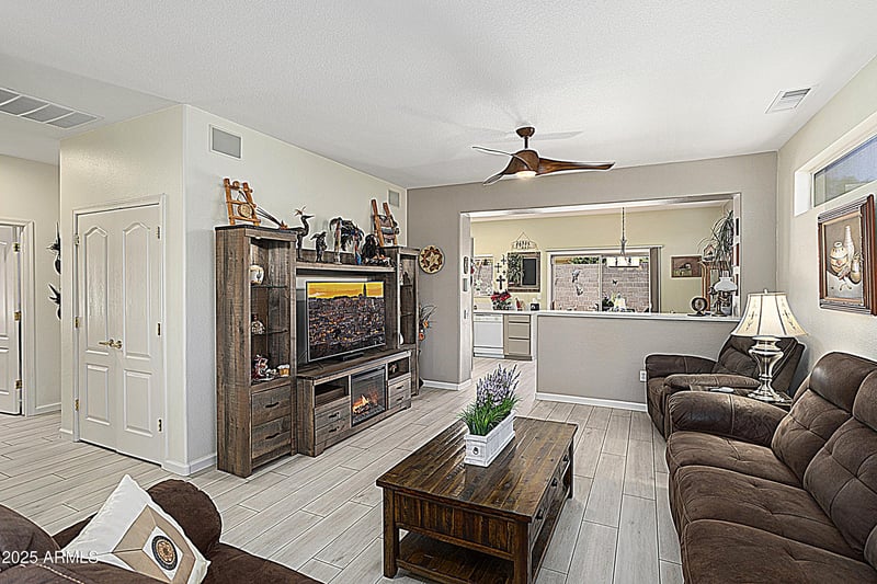 15790 Arrowhead Dr, Surprise, AZ 85374