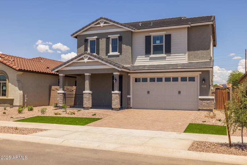 15792 Georgia Dr, Surprise, AZ 85379